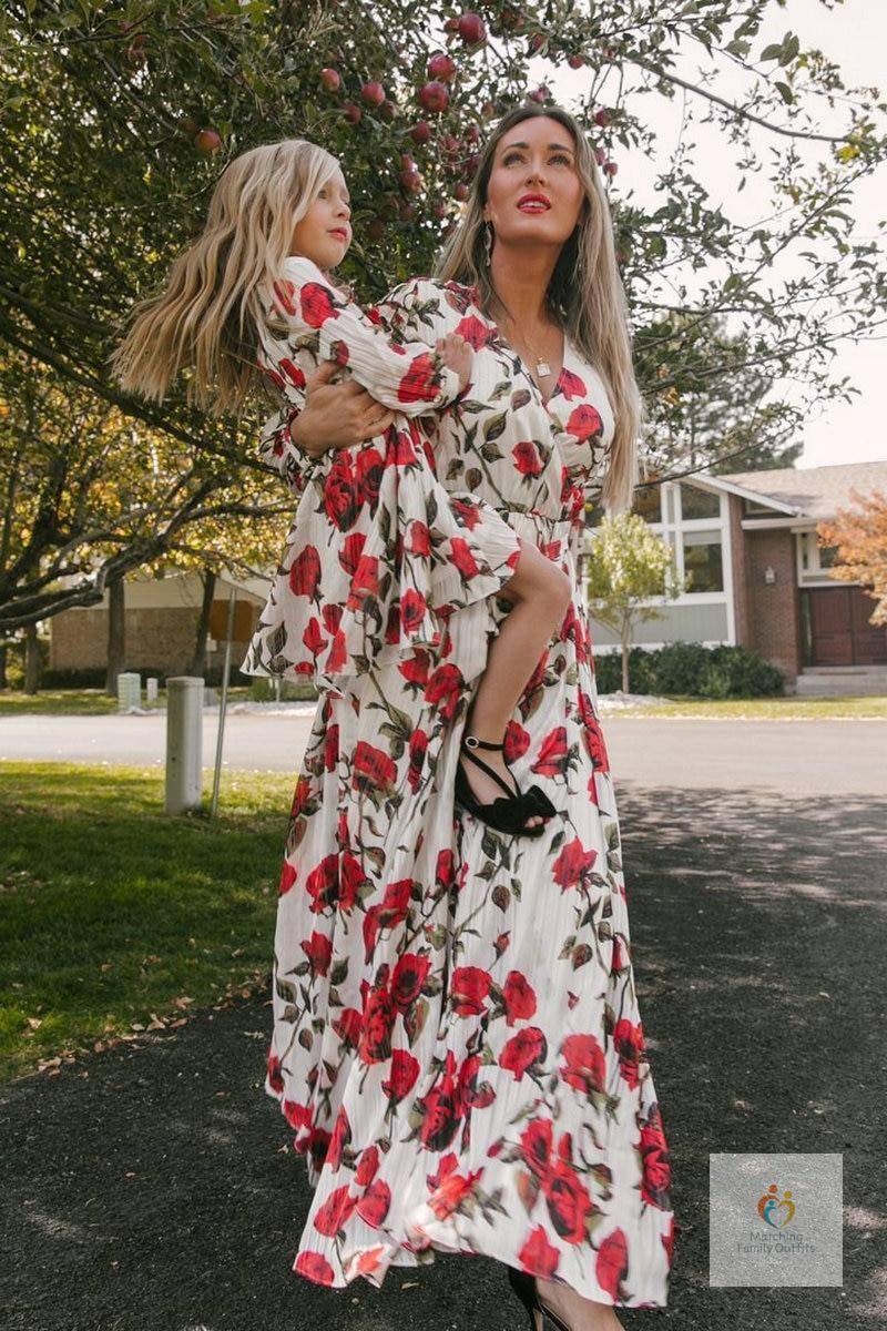 2021 Mom And Daughter Floral Long Sleeve Dress Clothes Family Look Matching Outfits Wedding Party Mommy And Me Long Dres 10