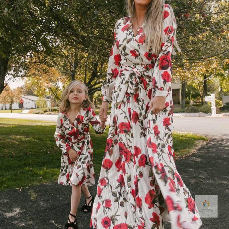 2021 Mom And Daughter Floral Long Sleeve Dress Clothes Family Look Matching Outfits Wedding Party Mommy And Me Long Dres 2